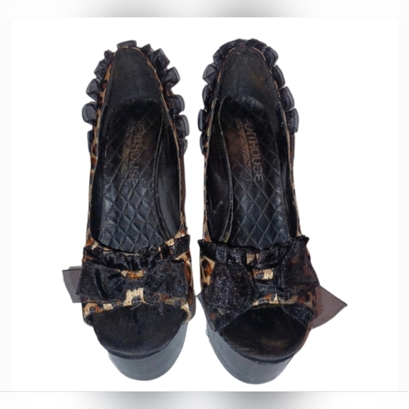 Peep-toe Leopard Print Heels by Penthouse sz 7 - Picture 3 of 4